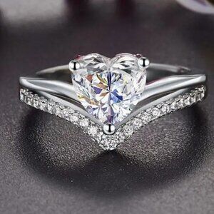 New Heart Shaped Diamond Silver Ring Sizes 5 6 7 8 in box NWT